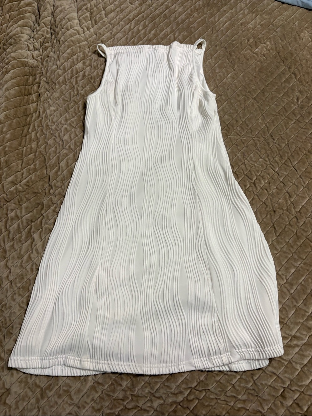 SHEIN White Textured Sleeveless Mini Dress with Gold Button Detail - Picture 5 of 6